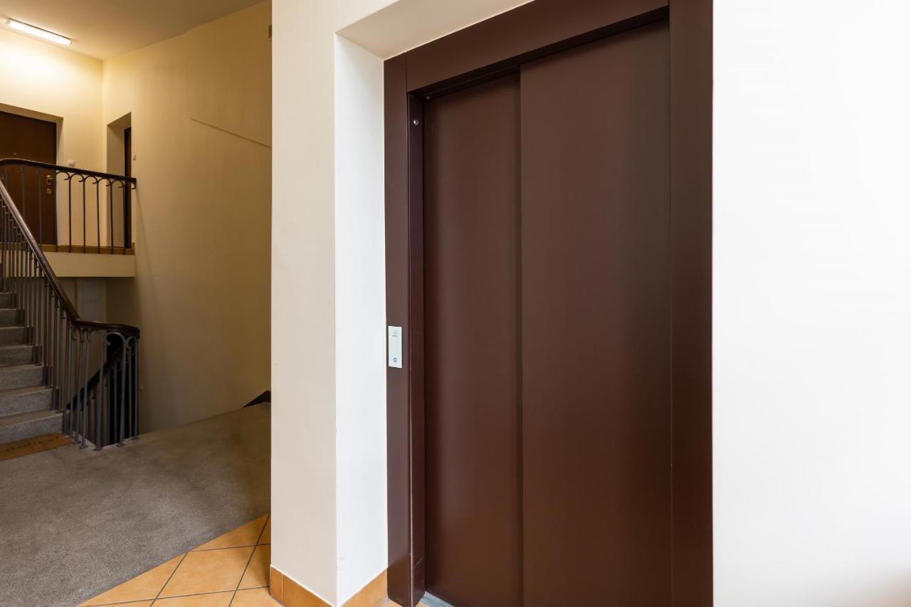 Centre Poznanska With Air-conditioning By Renters Leilighet *